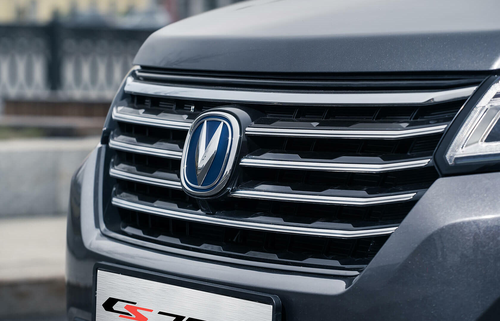 /img/cars/1637050085-exterior_changan_CS75FL_4.jpg