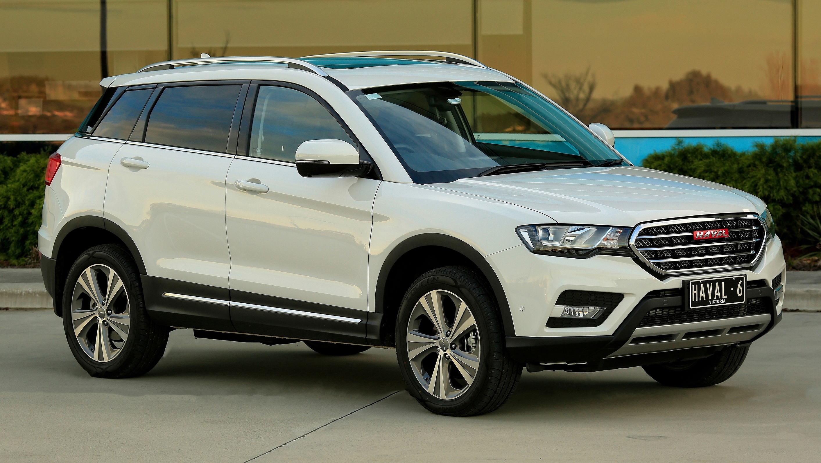 /img/cars/1637051124-exterior_haval_H6_7.jpeg