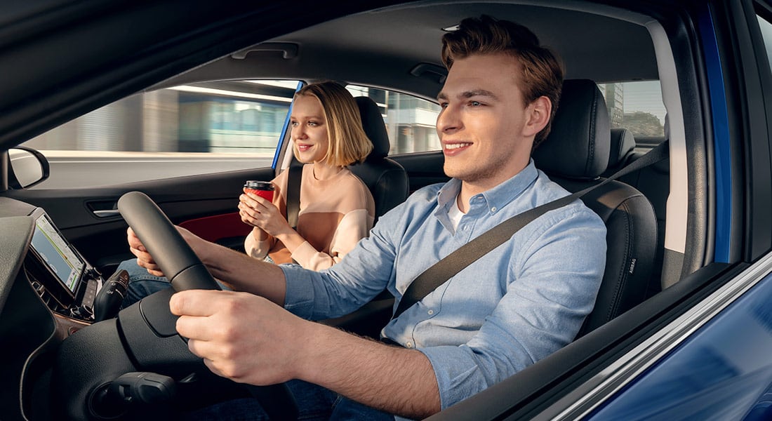 /img/cars/1637051464-interior_hyundai_Solaris_New_4.jpg