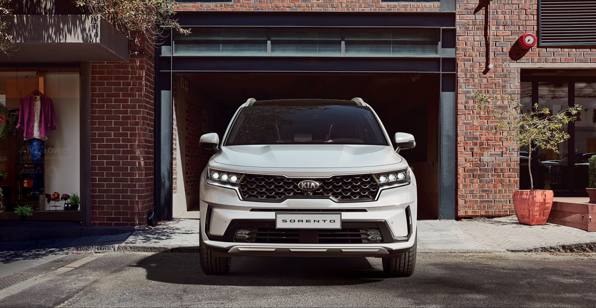 /img/cars/1637051819-exterior_kia_Sorento_4.jpeg