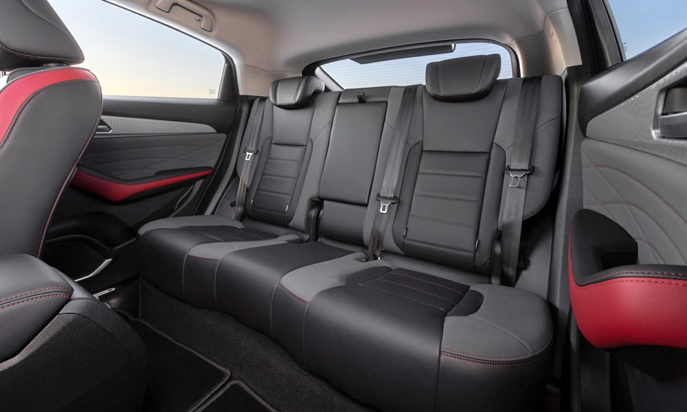 /img/cars/1674126650-f7x-16.jpg