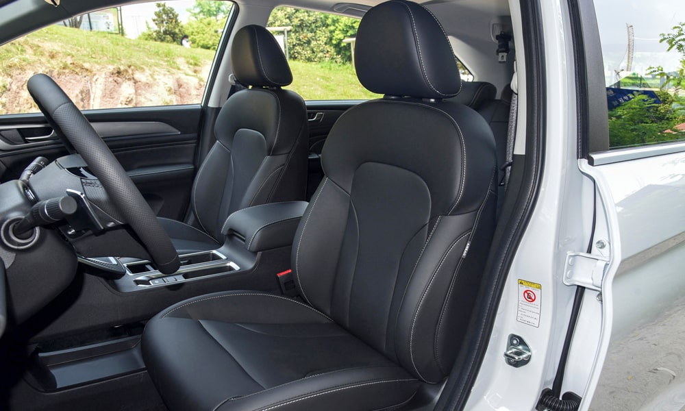 /img/cars/1683010059-m6-17.jpg