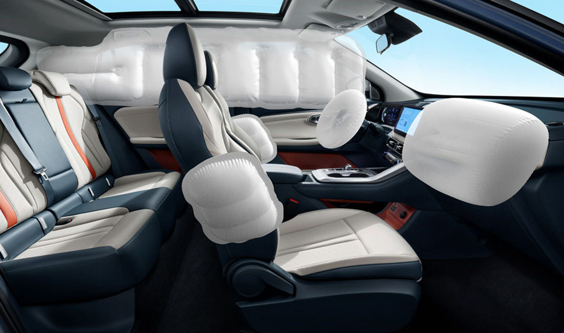/img/cars/1716015530-6c038a94-4800-421b-b2c9-f159a51e5277.jpg