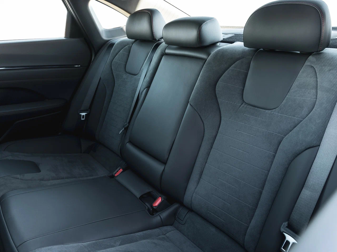 /img/cars/1746173517-94259.jpg